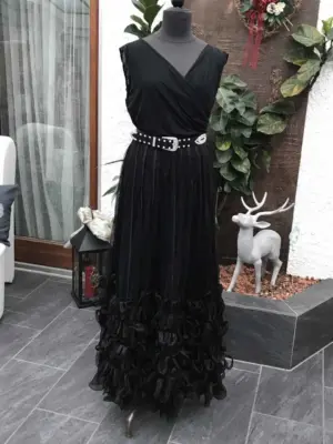 Langes Design-Kleid schwarz
